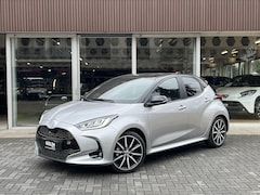 Toyota Yaris - 1.5 Hybrid 130 GR Sport | Eerste eigenaar, Keyless entry, 18 inch, Groot scherm, LED, Clim
