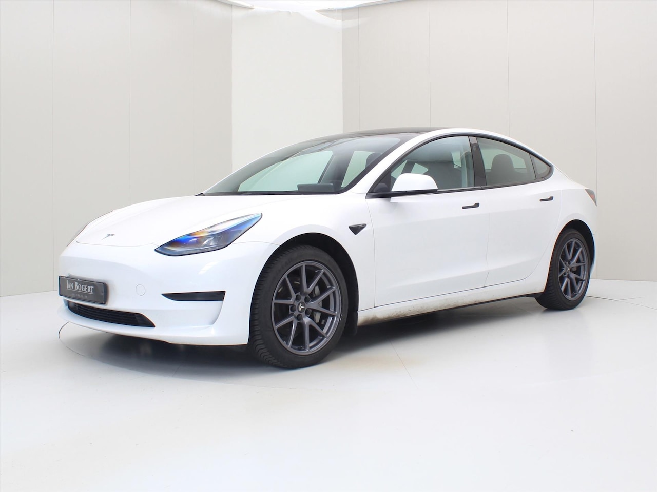 Tesla Model 3 - Standard RWD Plus 96,3% SoH UPGRADE [ AMD RYZEN+LFP-ACCU+WARMTEPOMP+AUTOPILOT ] - AutoWereld.nl