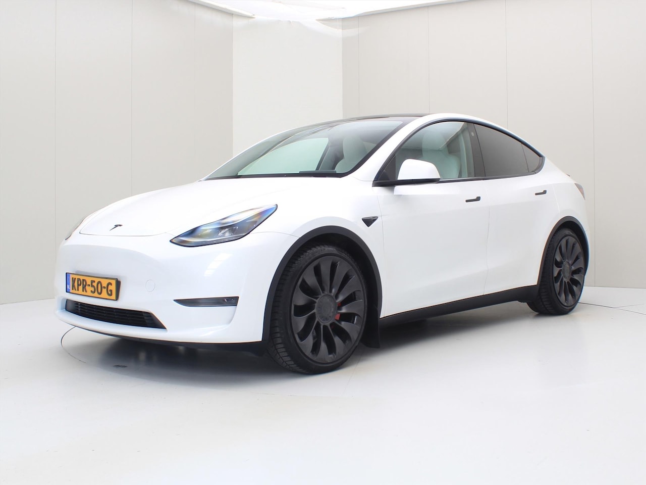 Tesla Model Y - Performance 534pk AWD 90.9% SoH [ TREKHAAK+FSD+WIT LEDER+21 INCH+WARMTEPOMP+RYZEN ] - AutoWereld.nl