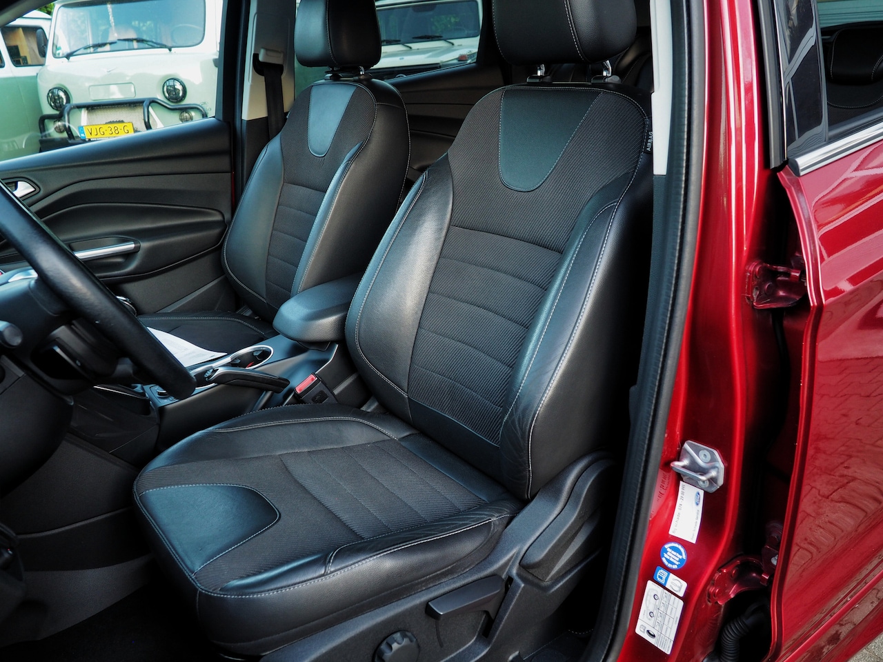 Ford Kuga - 1.5 EcoBoost Titanium Style Pack LUXE! TREKH. CAMERA