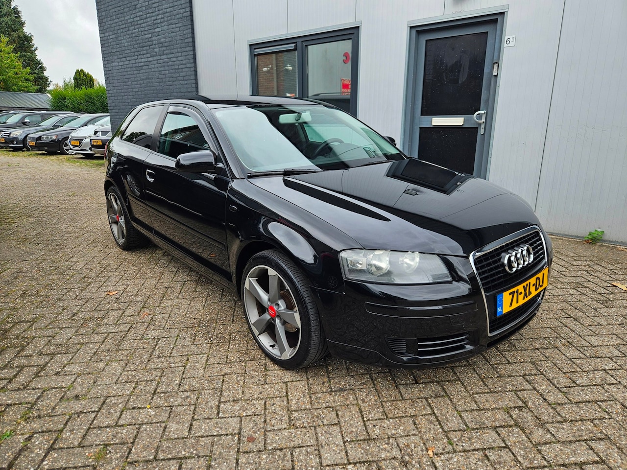 Audi A3 - 1.6 FSI Attraction Pro Line Business|navi|Cruise|Airco - AutoWereld.nl