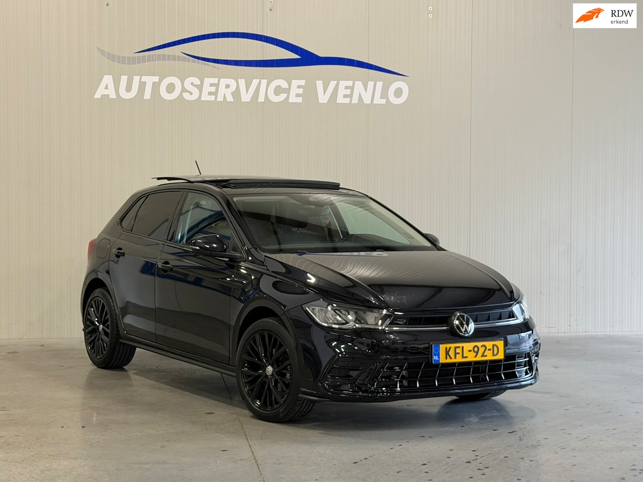 Volkswagen Polo - 1.0 TSI R-Line Edition DSG Zwart - AutoWereld.nl