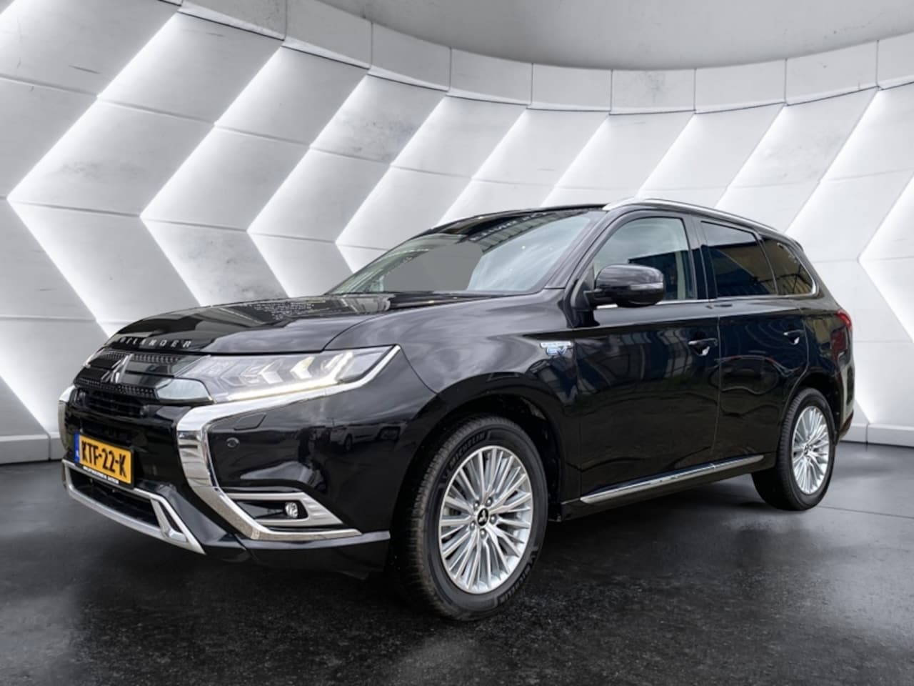Mitsubishi Outlander - 2.4 PHEV Intense+ 2.4 PHEV Intense - AutoWereld.nl