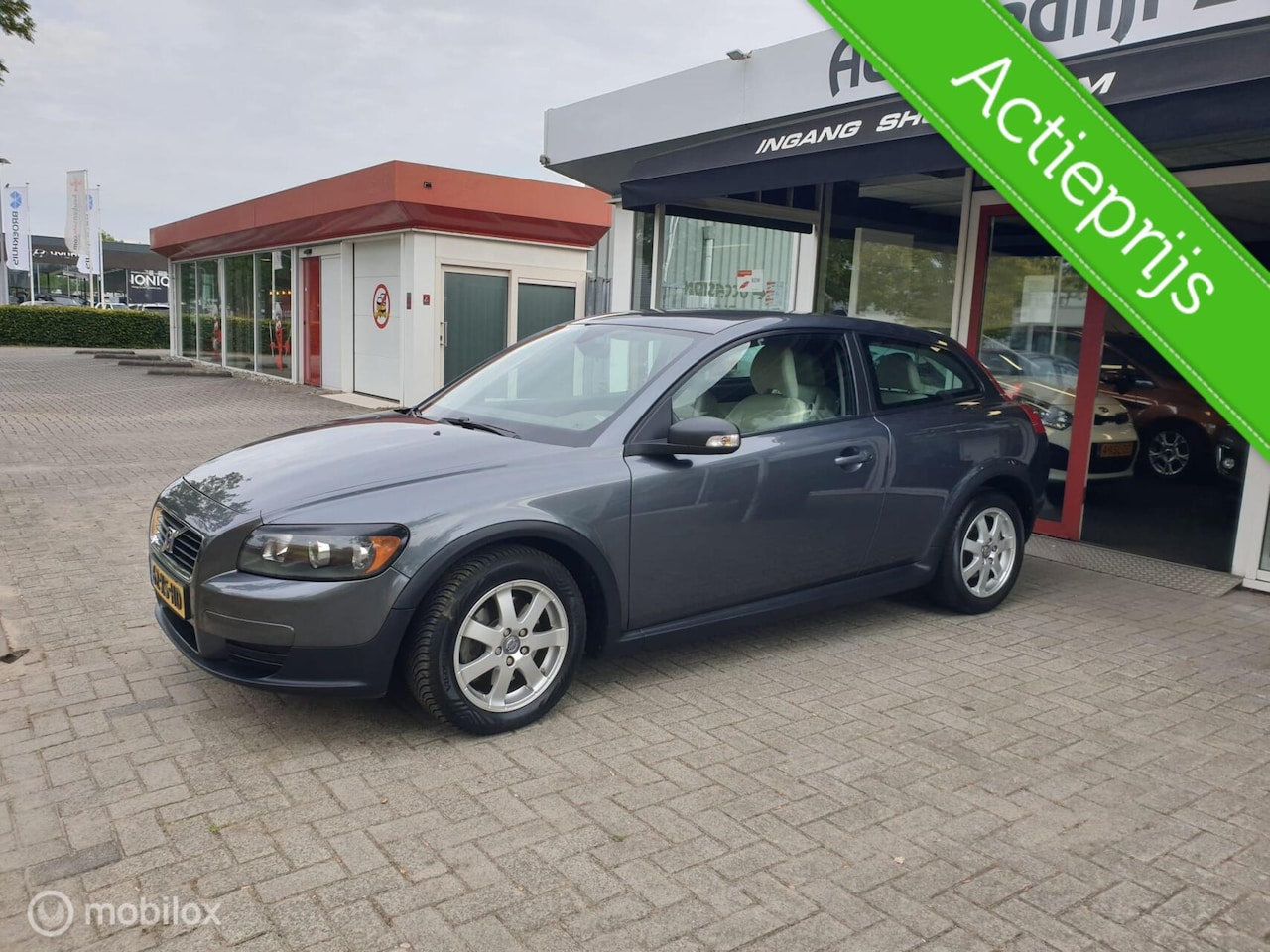 Volvo C30 - 2.4i KINETIC|AUTOMAAT|170PK|LEDER|CRUISE|TOPSTAAT| - AutoWereld.nl