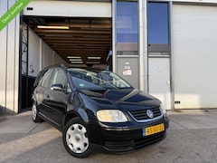 Volkswagen Touran - 1.6-16V FSI Business|APK|Trekhaak|Airco