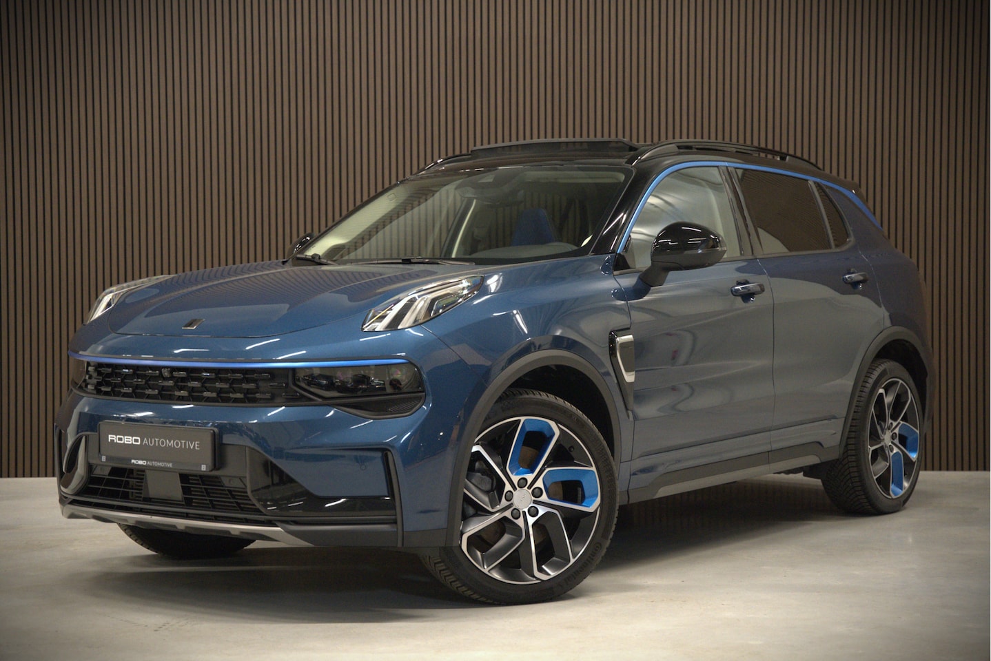 Lynk & Co 01 - 1.5 | Panoramadak | Stoelverwarming | Keyless | Apple Carplay | Memory Seat | Adaptive Cru - AutoWereld.nl