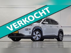 Hyundai Kona Electric - EV Premium 64 kWh Trekhaak SOH 92% Lerenbekleding Camera