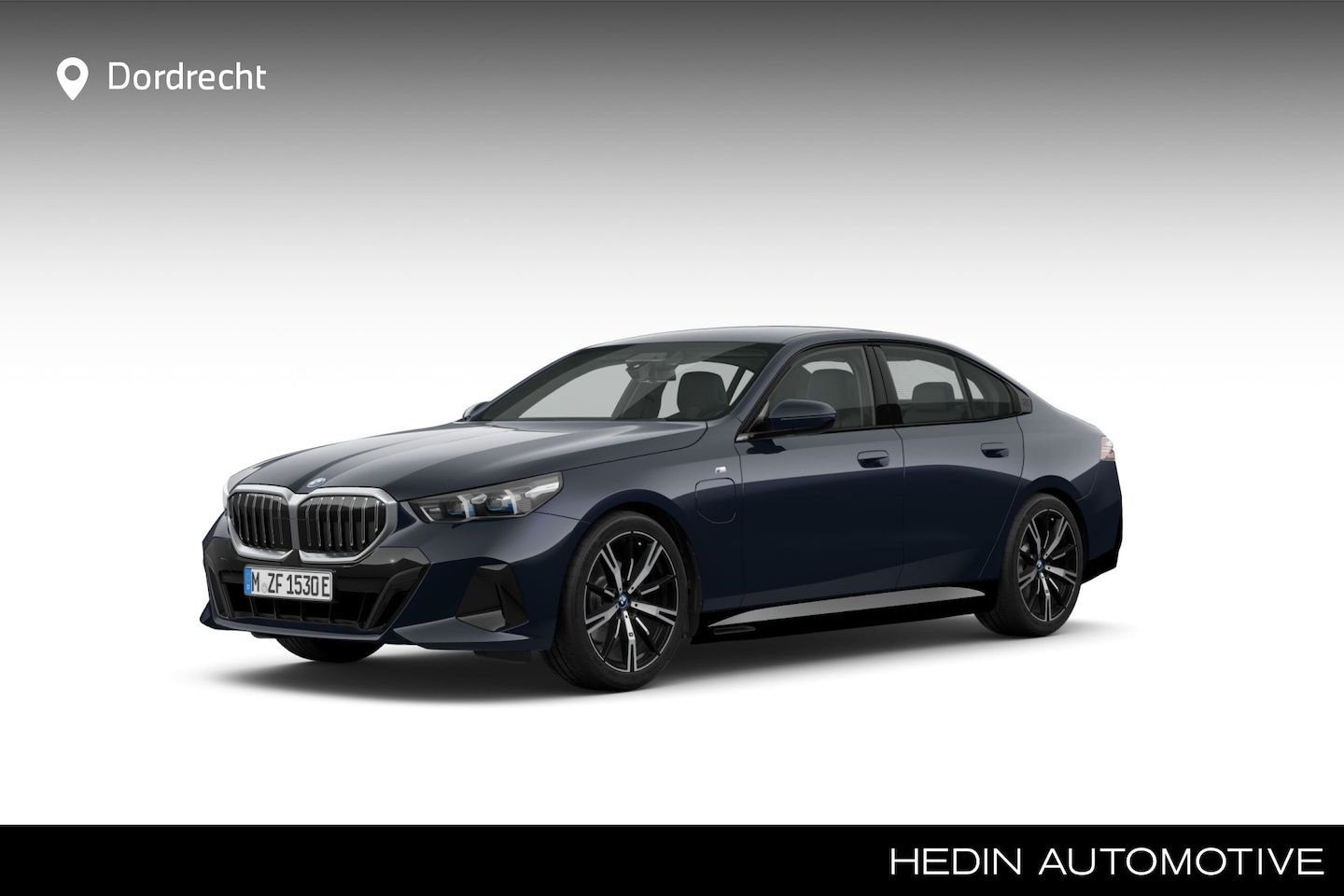 BMW 5-serie - 530e M-Sport | 20" | Trekhaak | Elektrisch verstelbare stoelen | Camera - AutoWereld.nl