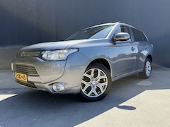 Mitsubishi Outlander - 2.0 PHEV Instyle+ OPEN DAK ADAPT CRUISE CAMERA XENON LEER NAVI ECC TREKHAAK