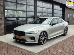 Volvo S60 - 2.0 Recharge T6 AWD R-Design | Panodak | B&W