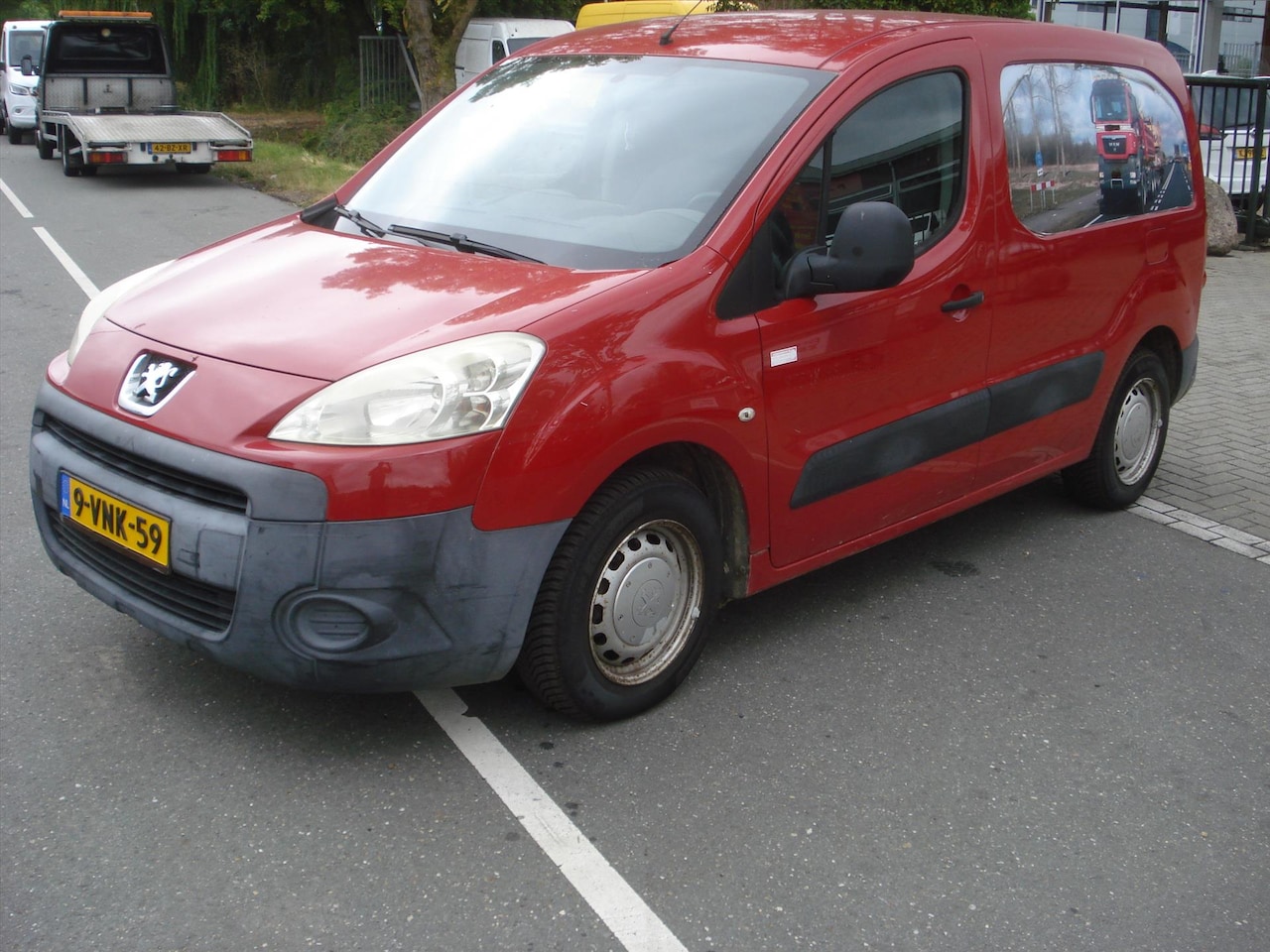 Peugeot Partner - 1.6 HDI 55KW AIRCO - AutoWereld.nl