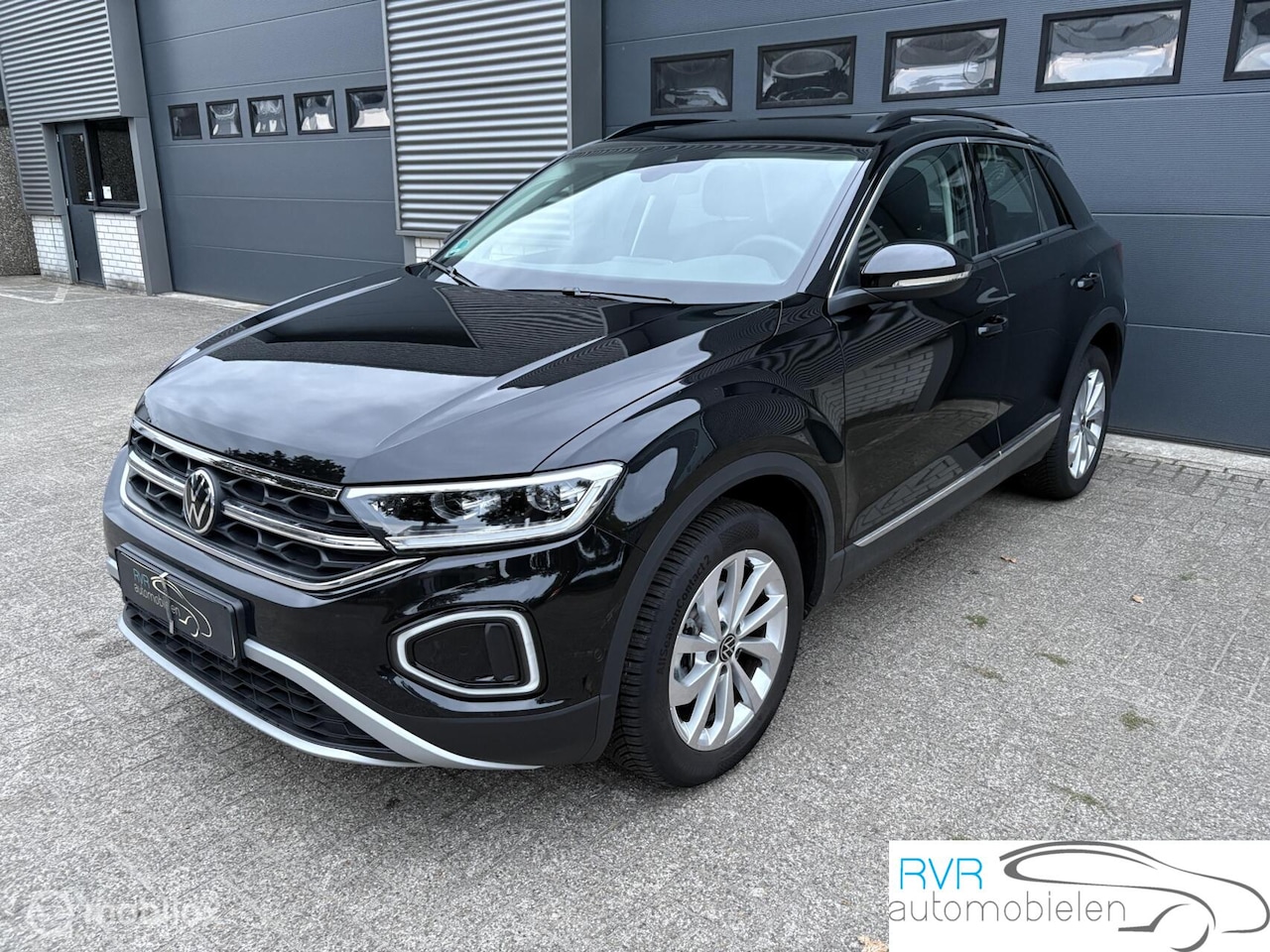 Volkswagen T-Roc - 1.5 TSI AUTOMAAT/NAVI/CAMERA/CRUISE - AutoWereld.nl