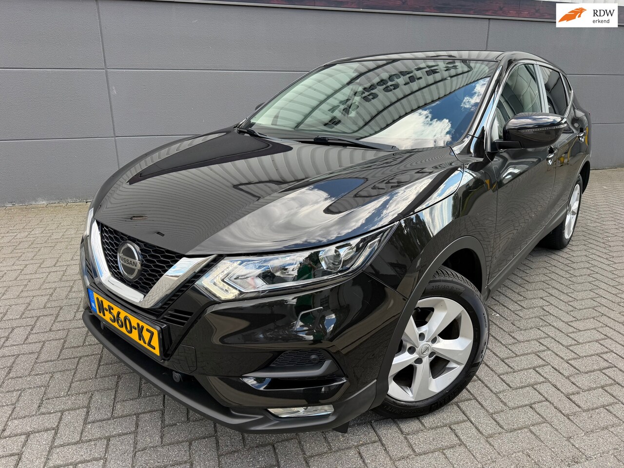 Nissan Qashqai - 1.3 DIG-T Business Edition 140 PK*CAMERA*NEW APK *NAVI*Cruise*Stoelverwarming*Park-Sensore - AutoWereld.nl