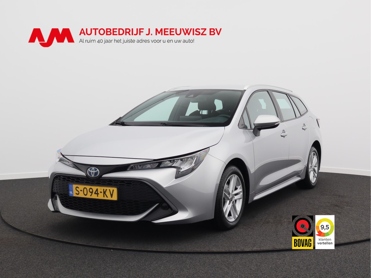Toyota Corolla Touring Sports - 1.8 Hybrid Active/ lage km/ zeer mooi! - AutoWereld.nl