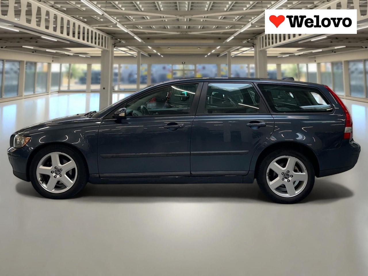 Volvo V50 - 2.4 Momentum Trekhaak, carkit... - AutoWereld.nl