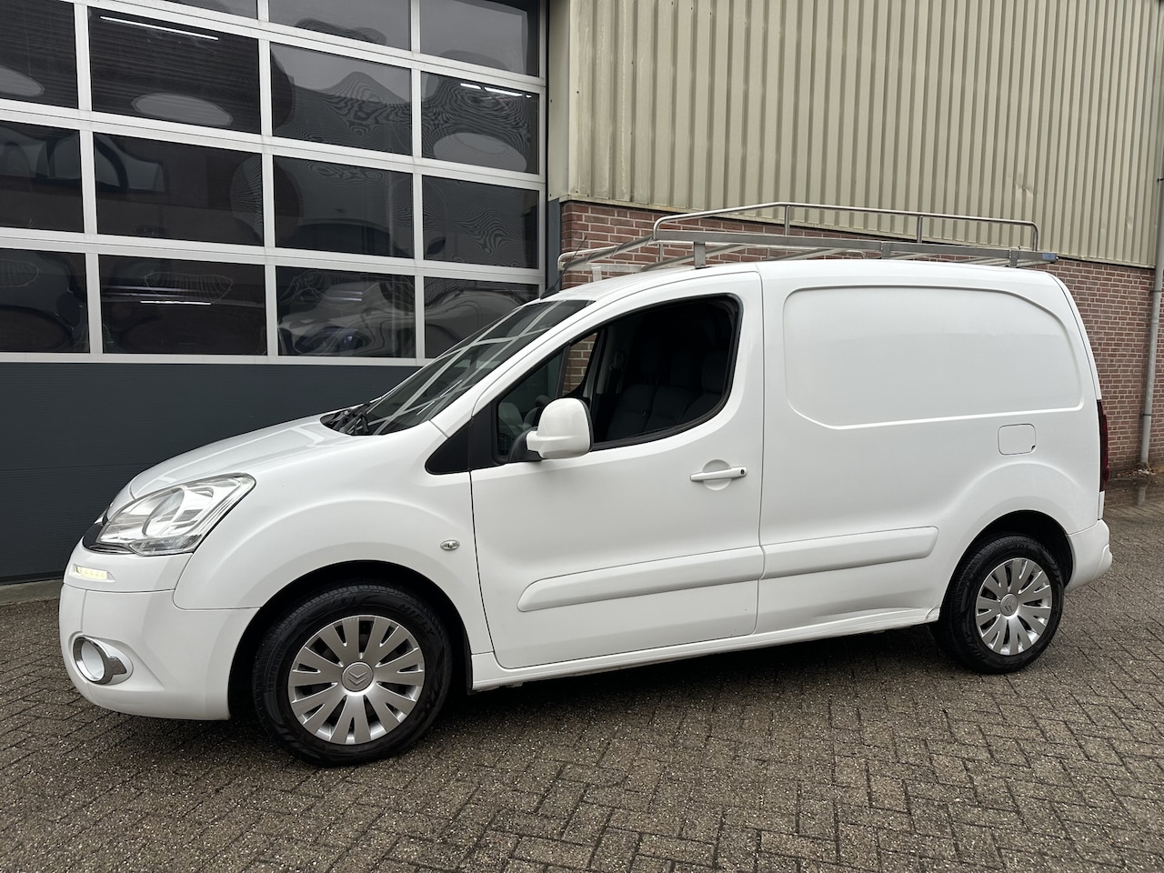 Citroën Berlingo - 1.6 HDI 500 Club Economy Airco, Navi, 3persoons, Nieuwe APK - AutoWereld.nl