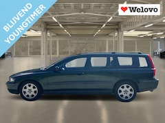 Volvo V70 - 2.4 Comfort Line Automaat nieuwe APK Rijklaar Blijvend Youngtimer