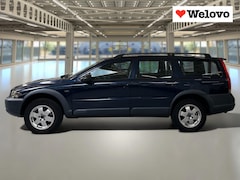 Volvo XC70 - 2.5 T Geartronic Comfort Line 3e bankje, trekhaak, automaat