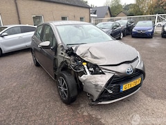 Toyota Yaris - 1.5 Hybrid Dynamic AUT