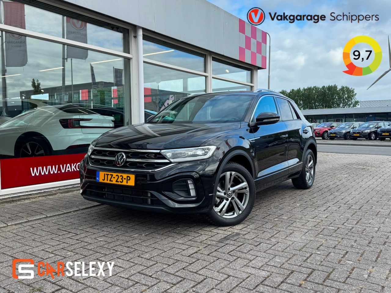 Volkswagen T-Roc - 1.5 TSI R-Line DSG|IQ Light|Stoelverw|Digital Dash|Elek kofferklep| - AutoWereld.nl