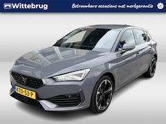 CUPRA Leon - 1.4 e-Hybrid Performance / AUTOMAAT/ CAMERA/ PARK. SENSOREN/ LED/ STOEL-STUURVERWARM./ KEY