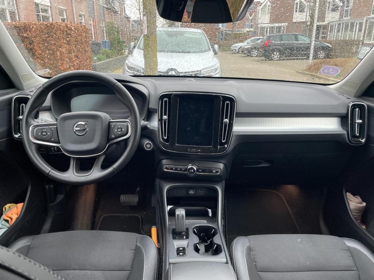 Volvo XC40 - 1.5 T3 Momentum Pro | Trekhaak | Parkeersensoren | Climate Control | Cruise Control | Lich - AutoWereld.nl