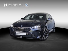 BMW 1-serie - 120 | M Sportpakket Pro | Innovation Pack | Stuurwielrand verwarmd | Harman-Kardon | Comfo