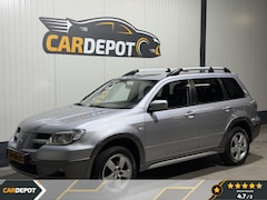 Mitsubishi Outlander - 2.4 Intense 4WD Technisch Super Trekhaak