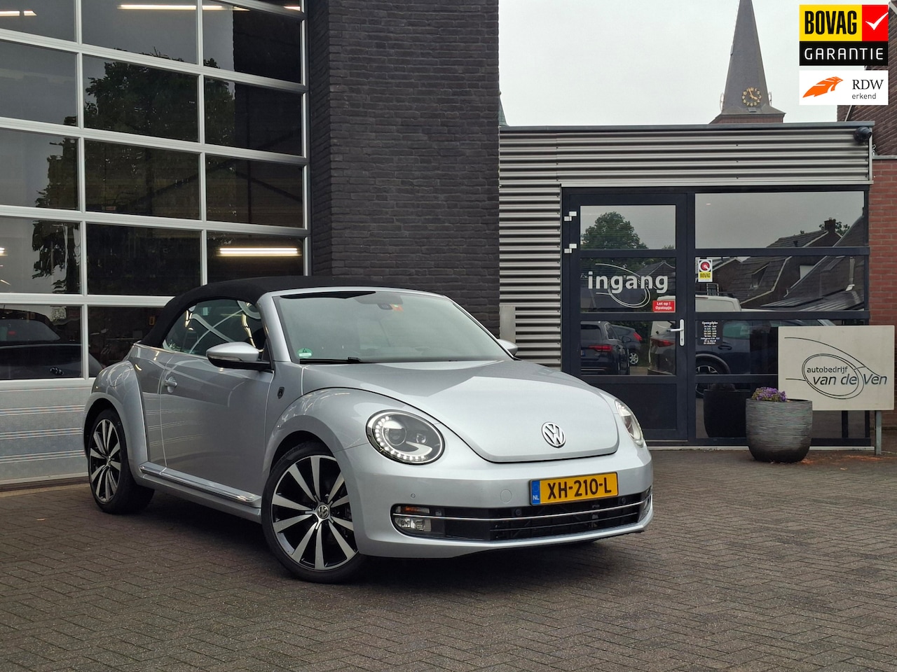 Volkswagen Beetle Cabriolet - 1.4 TSI Design | Fender Audio | Stoelverwarming | Parkeersensoren - AutoWereld.nl