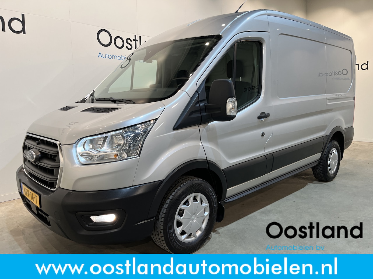 Ford Transit - 350 2.0 TDCI L2H2 Trend 130 PK / Euro 6 / Airco / Cruise Control / CarPlay / PDC / Naviga - AutoWereld.nl
