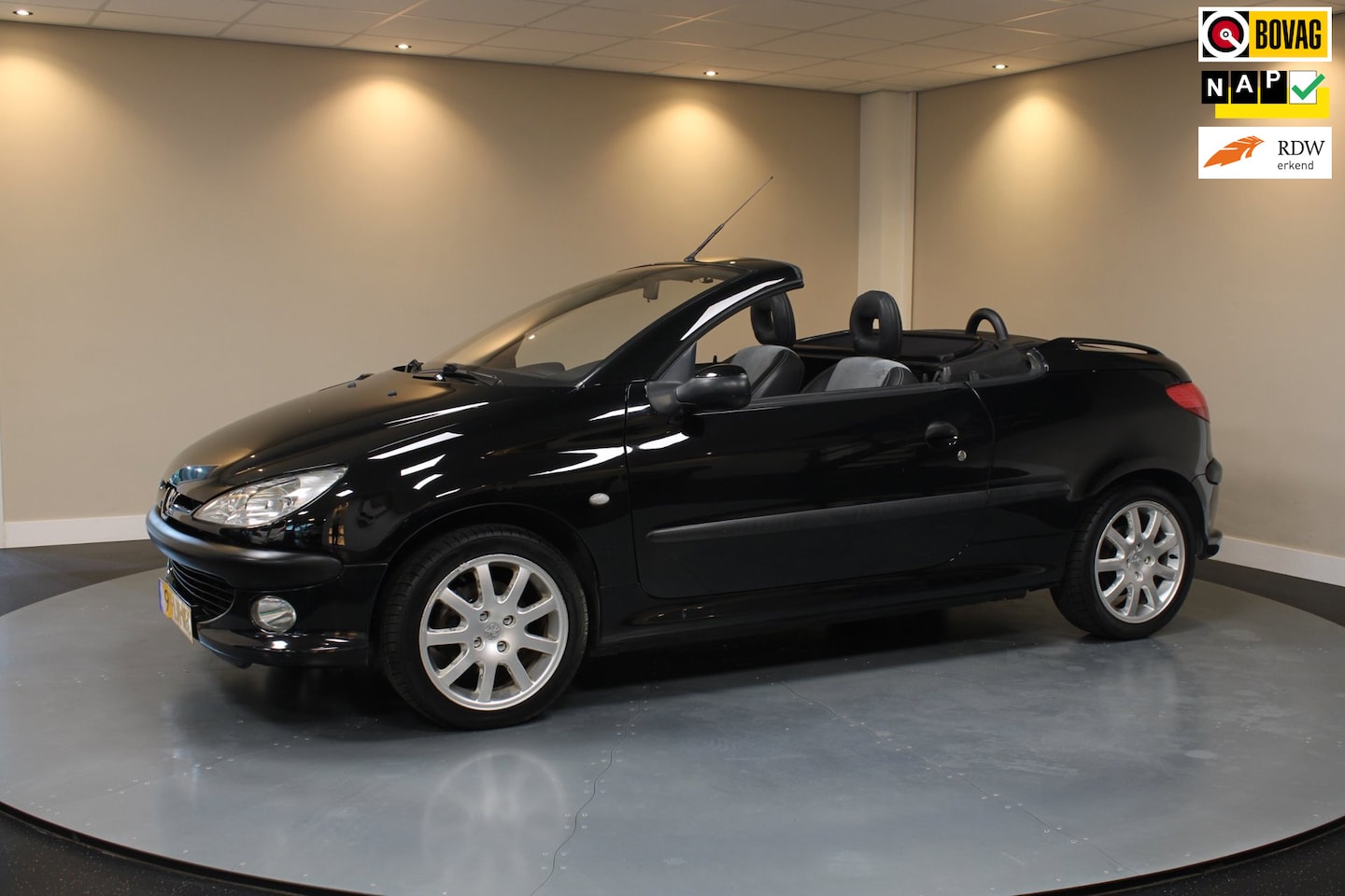 Peugeot 206 CC - 1.6-16V *Top onderhouden!* Cabrio|Hard-Top|Windscherm|Climate|NAP - AutoWereld.nl