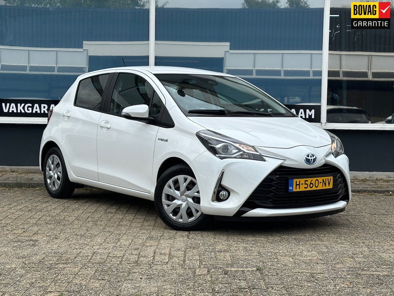 Toyota Yaris - 1.5 Hybrid Active/CRUISE/CAM/CLIMA/LANE ASSIST - AutoWereld.nl