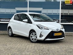 Toyota Yaris - 1.5 Hybrid Active/CRUISE/CAM/CLIMA/LANE ASSIST