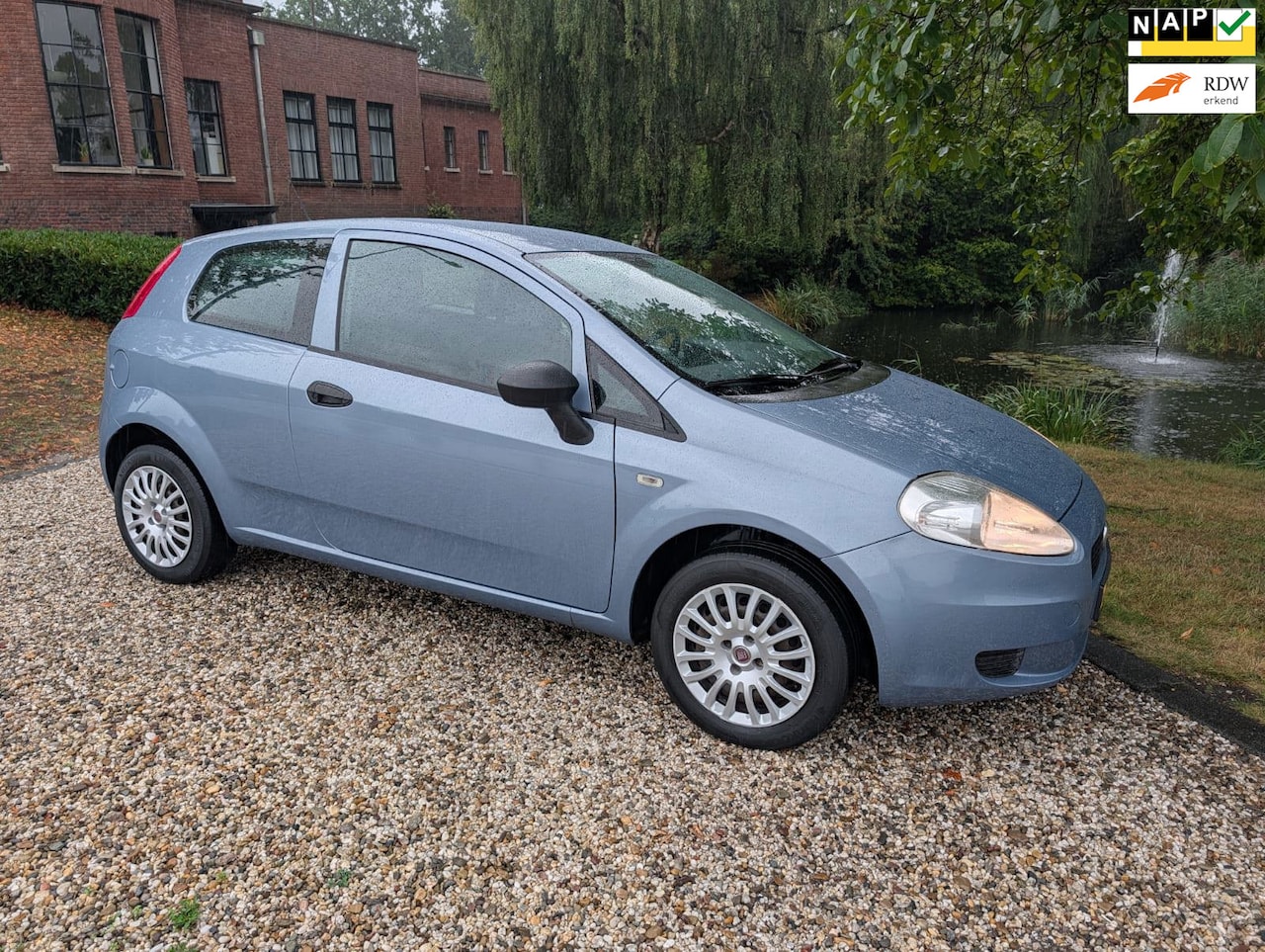 Fiat Grande Punto - 1.4 Actual 90.000 KM APK 06-2027 - AutoWereld.nl