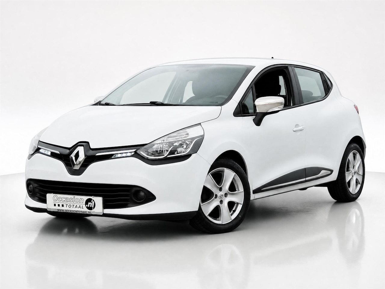 Renault Clio - 1.2 TCe Expression | Automaat | Trekhaak | Stoelverwarming - AutoWereld.nl