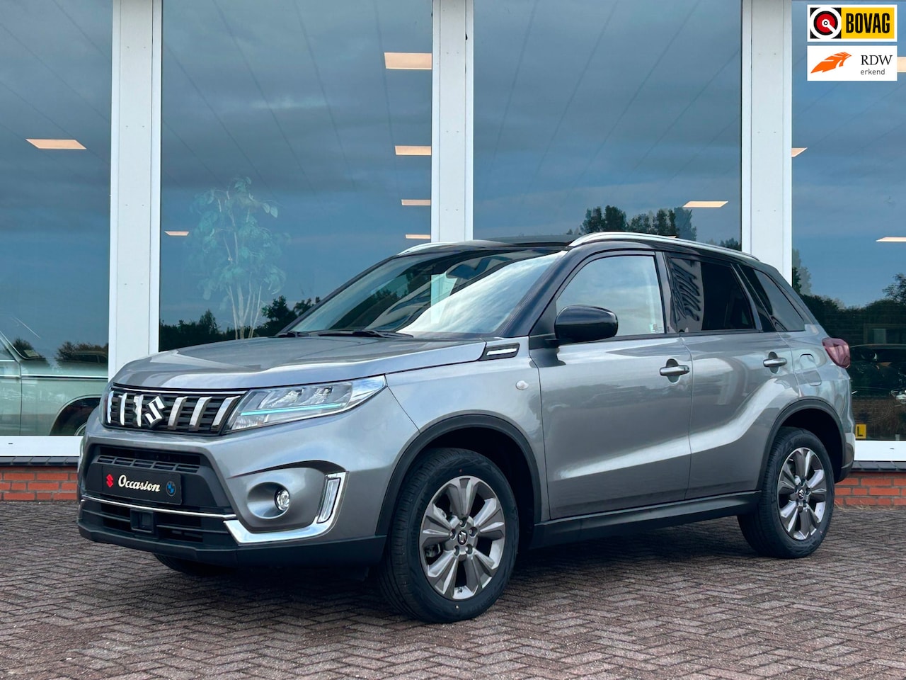 Suzuki Vitara - 1.4 Boosterjet Select Smart Hybrid AUT. - Navi - Camera - Cruise - LM - AutoWereld.nl