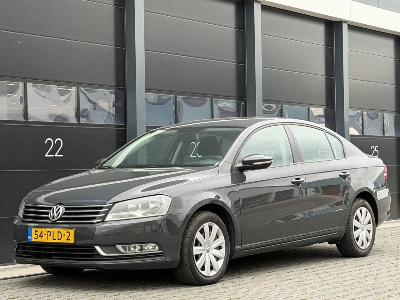 Volkswagen Passat - 1.6 TDI - AutoWereld.nl