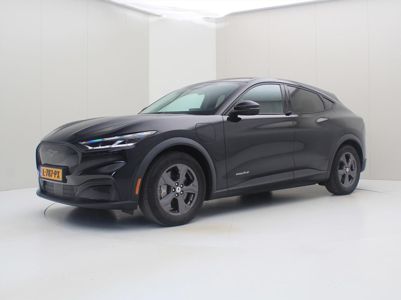 Ford Mustang Mach-E - 75kWh 258pk RWD 96% Soh [ LEDER+CARPLAY+STOEL/STUURWIELVERWARMING ] - AutoWereld.nl