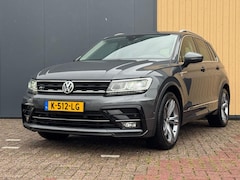 Volkswagen Tiguan - 1.5 TSI ACT 150pk DSG Highline Business R | Trekhaak | ACC | Stoelverwarming | Camera |