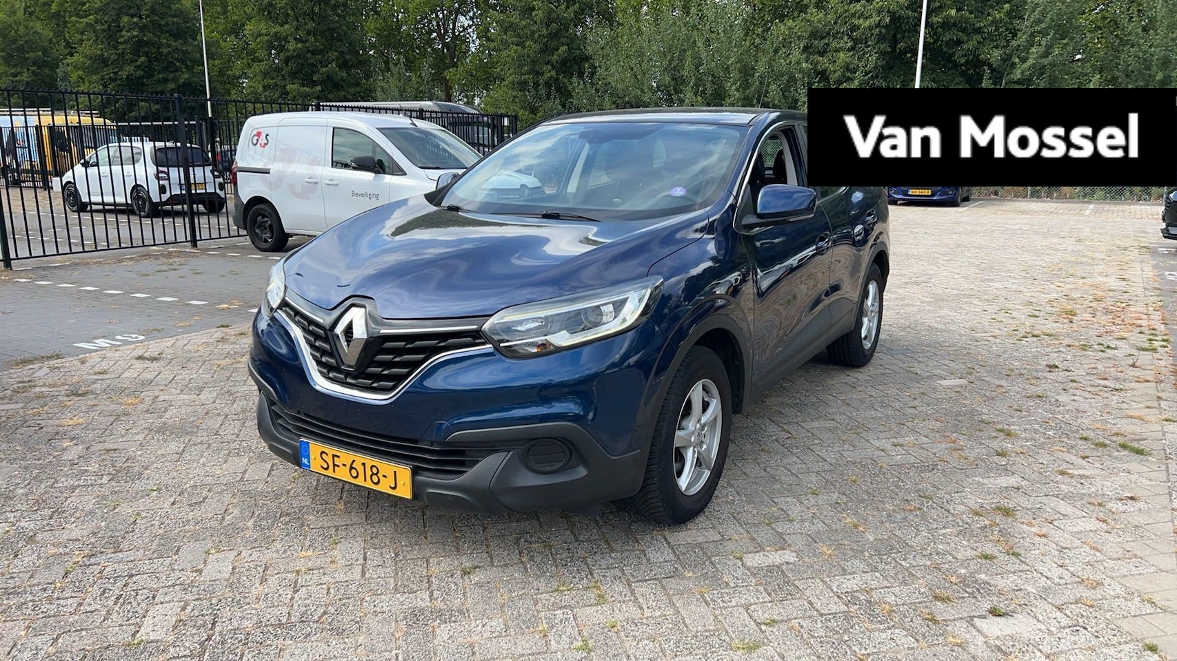 Renault Kadjar - 1.2 TCe Life | Climate Control | Cruise Control | TREKHAAK | Spraakbediening - AutoWereld.nl