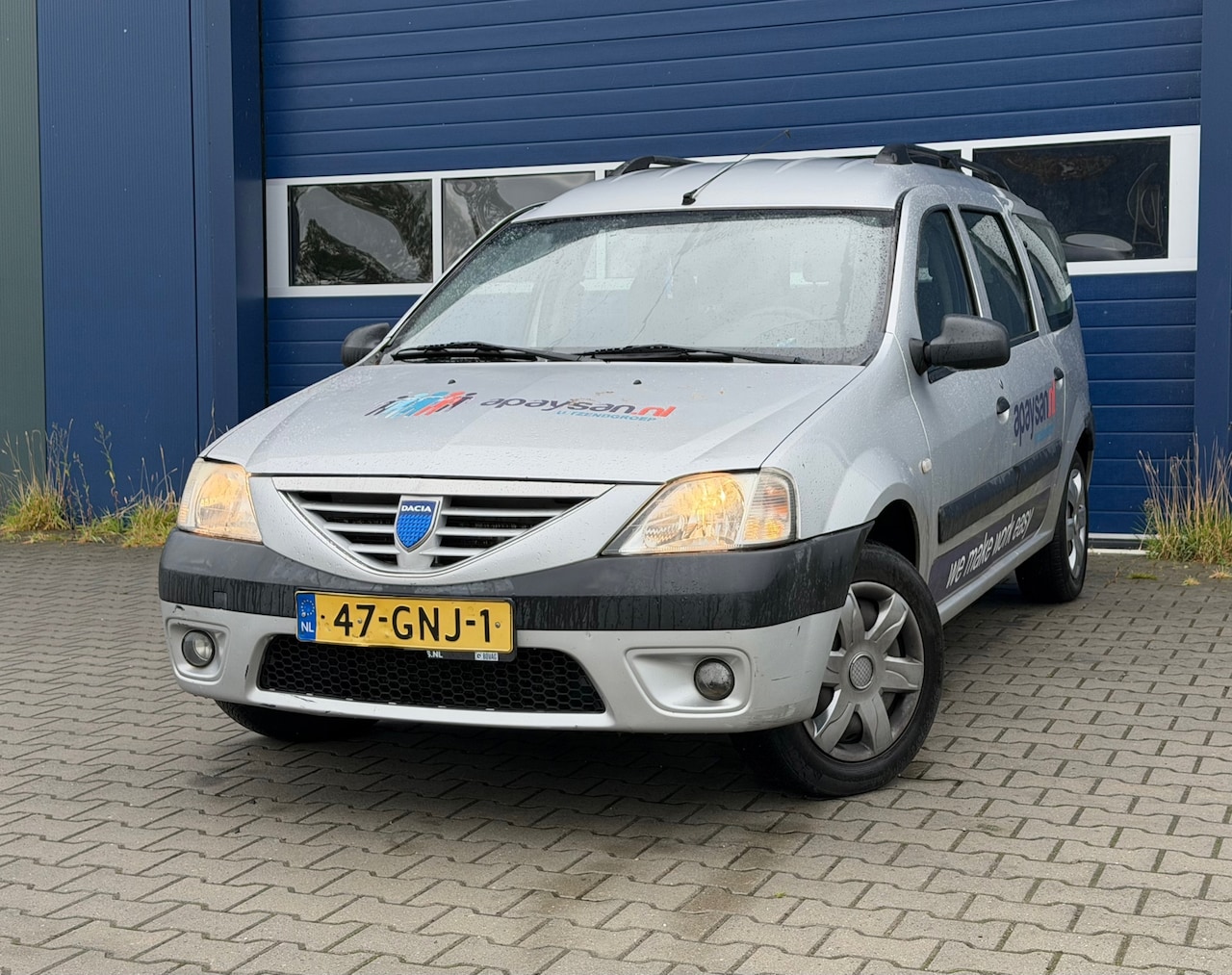 Dacia Logan MCV - 1.6-16V Lauréate | 7 Persoons + Airco Nu € 1.750,- !!! - AutoWereld.nl