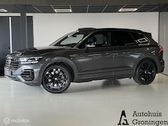 Volkswagen Touareg - 3.0 TSI Hybrid R-Line | Pano | Luchtvering | Head-Up | Trekhaak