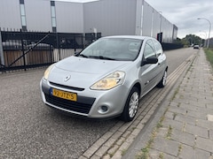 Renault Clio - 1.2 Special Line Navigatie, Parrot Carkit