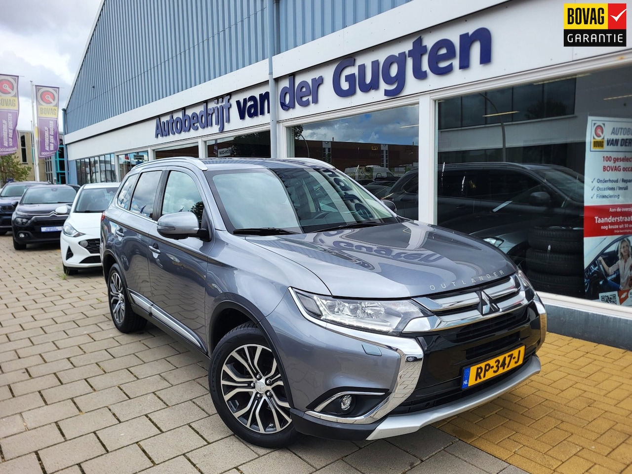 Mitsubishi Outlander - 2.0 Connect Pro / Automaat / Cruise Control / Stoel -en Stuurverwarming / - AutoWereld.nl