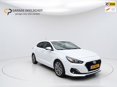 Hyundai i30 Fastback - 1.0 T-GDI Premium / Carplay / Cruise control