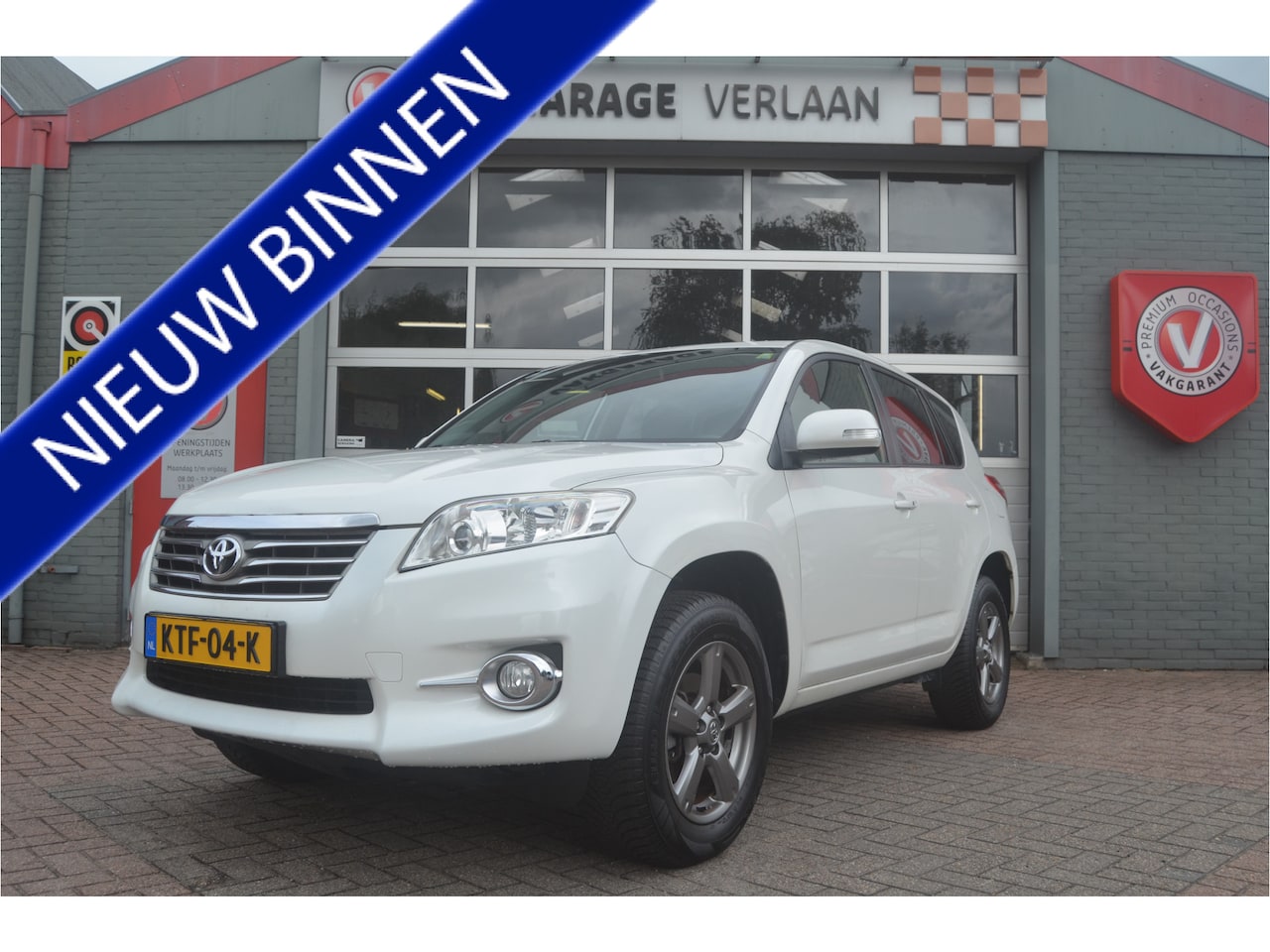 Toyota RAV4 - 2.0 VVTi Executive Business 2.0 VVTi Executive Business 12 mnd. gar. - AutoWereld.nl