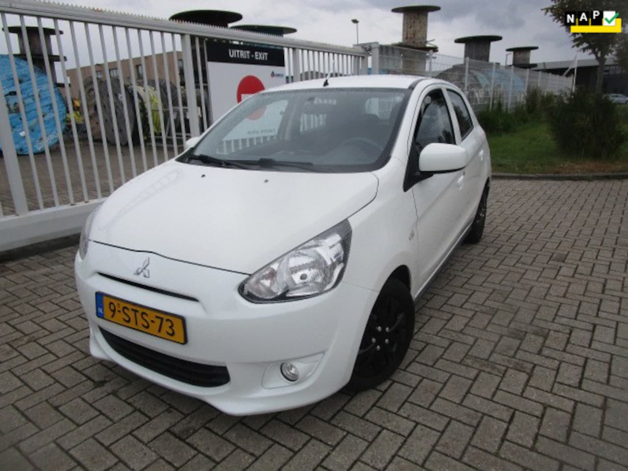 Mitsubishi Space Star - 1.0 Inform 1.0 Inform - AutoWereld.nl
