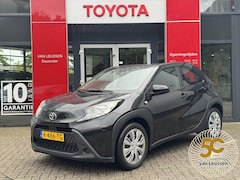 Toyota Aygo X - 1.0 VVT-i S-CVT Play AUTOMAAT NL-AUTO CAMERA