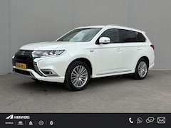 Mitsubishi Outlander - 2.4 PHEV Instyle / Elektrische achterklep / Trekgewicht 1500 kg / Rondomzicht camera / cru
