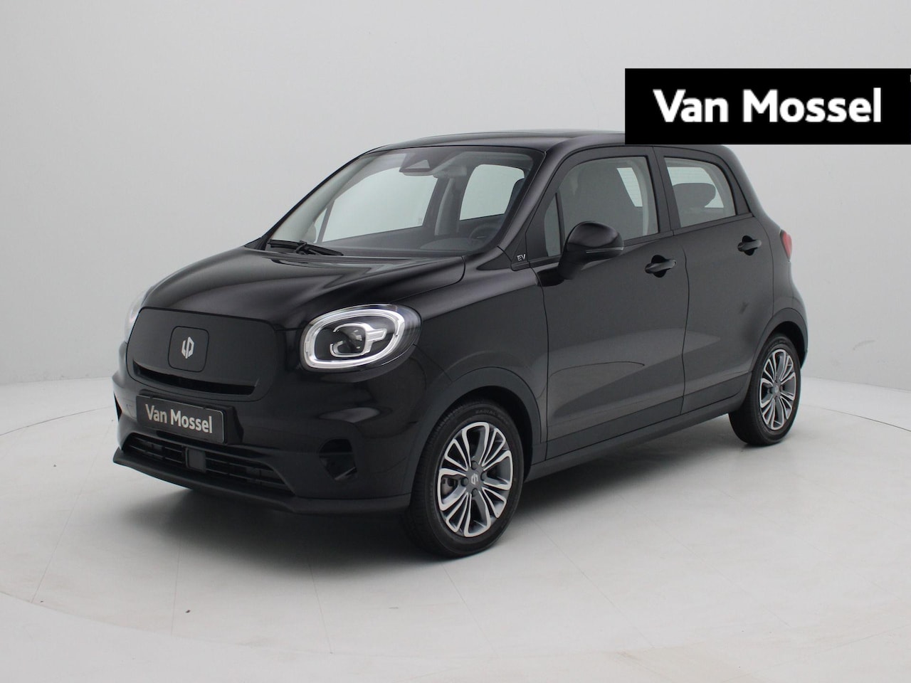 Leapmotor T03 - Design 37.3 kWh PANORAMA DAK || NAVIGATIE || ADAPTIVE CRUISE CONTROL || CAMERA || - AutoWereld.nl